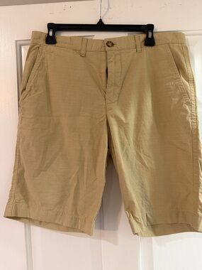 Tommy Hilfiger Men's Tan Flat Front Shorts